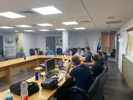 بلدية الطيبة تصدر بيانيا بخصوص شارع 444 وفيروس الكورونا